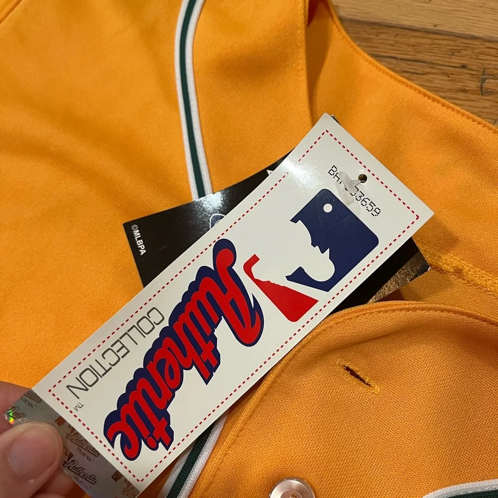 AUTHENTIC MAJESTIC 40 , OAKLAND A'S ATHLETICS FLEX BASE Jersey BNWT Old Stock - Picture 6 of 8